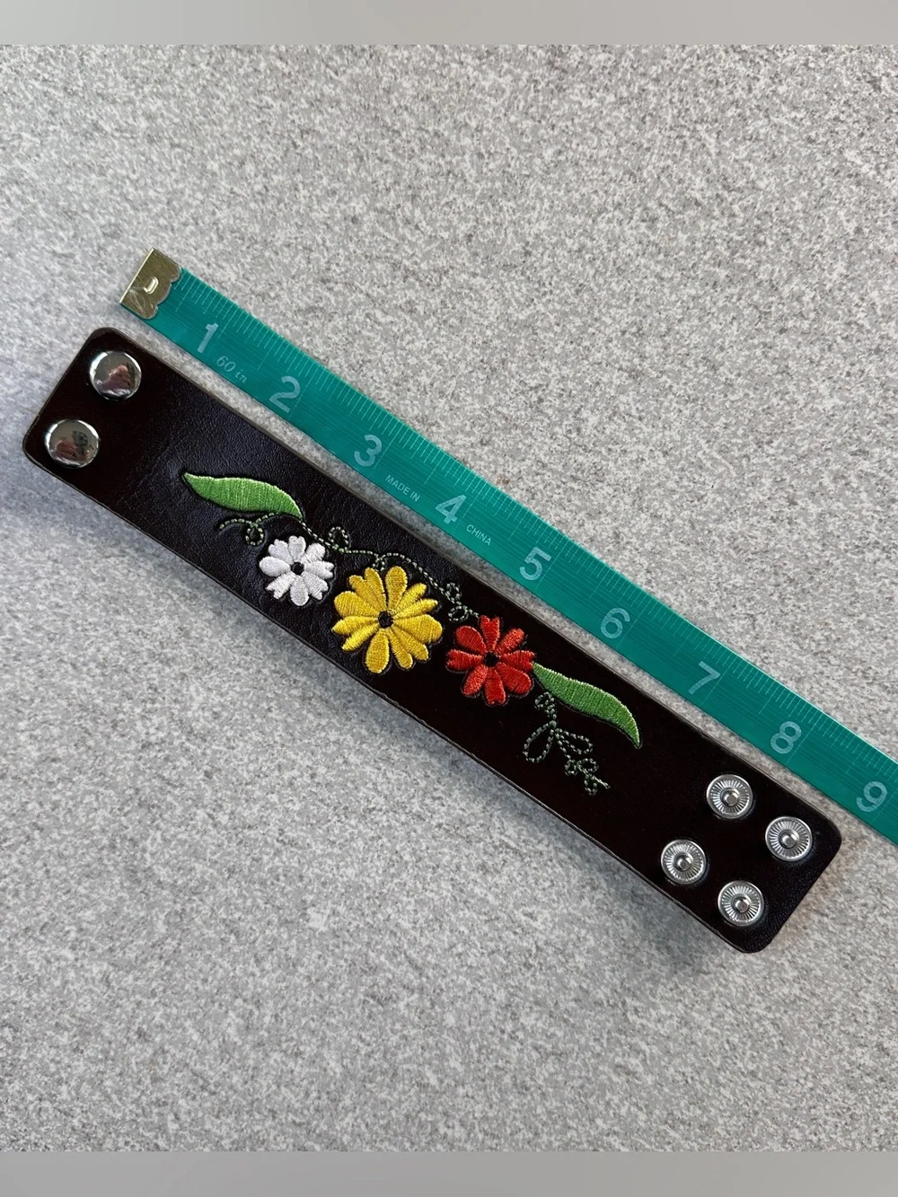 NWOT Brown Leather Floral Embroidered 1.5